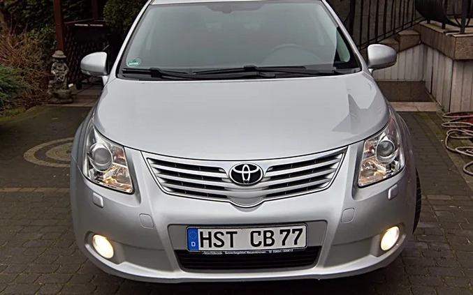 Toyota Avensis cena 26999 przebieg: 227000, rok produkcji 2009 z Raciąż małe 407